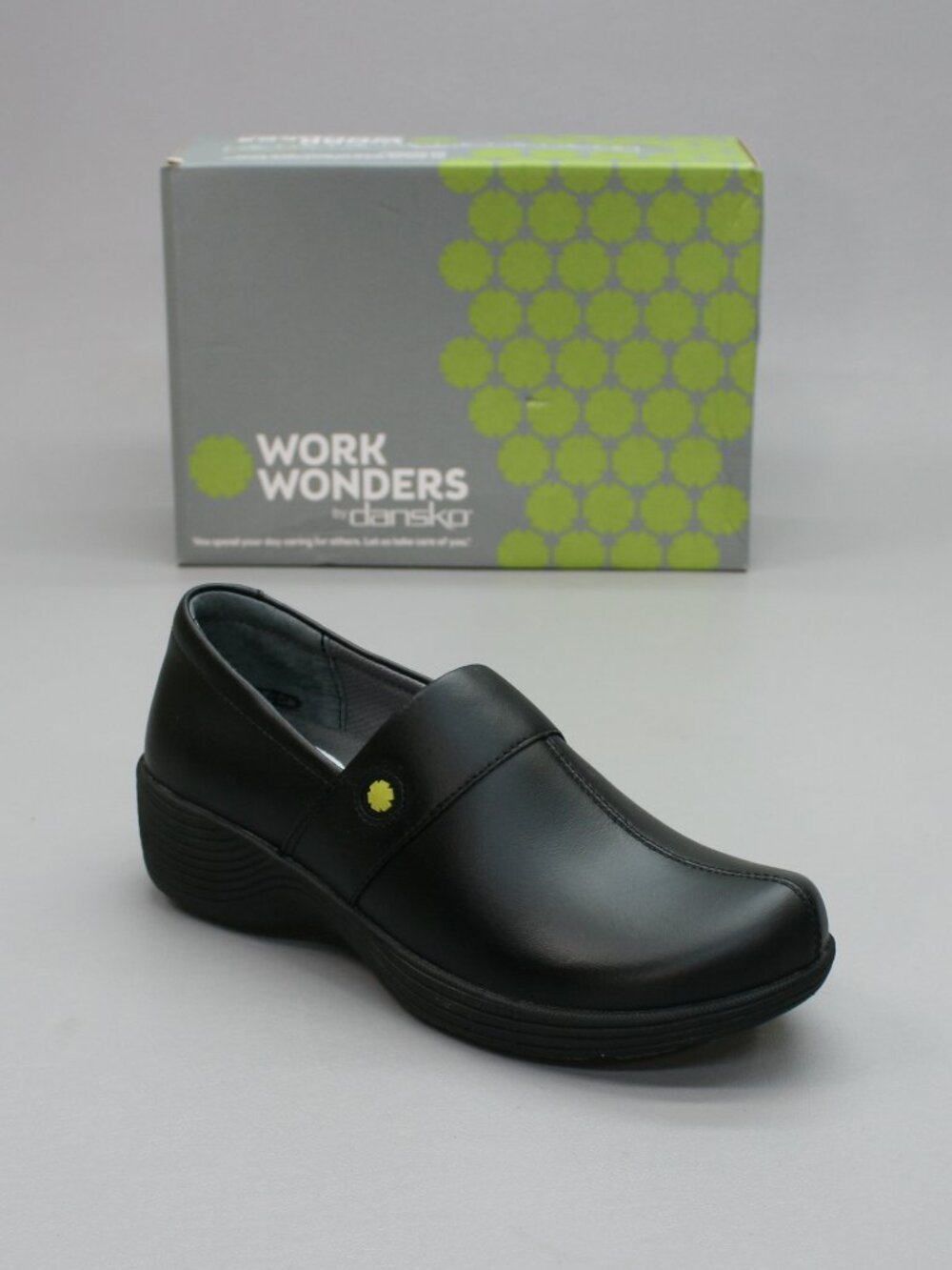 Dansko 36 Ladies 5.5-6 Work Wonders Camellia Black Leather Slip-on Clogs Shoes